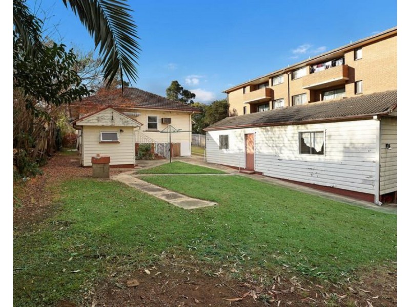 18 Todd Street, Merrylands West NSW 2160